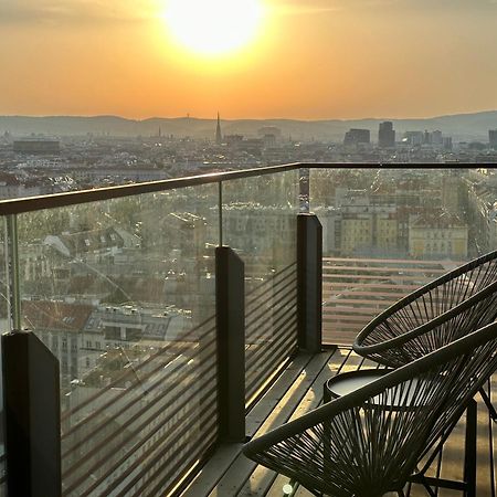 Panorama Sky Apartment I Rooftop Pool I Metro Station Viena Exterior foto